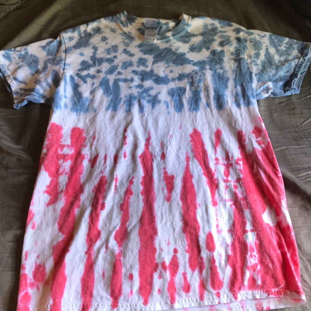 Pawz medium red white & blue t-shirt